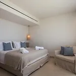 Este Elegant Suites & Villas